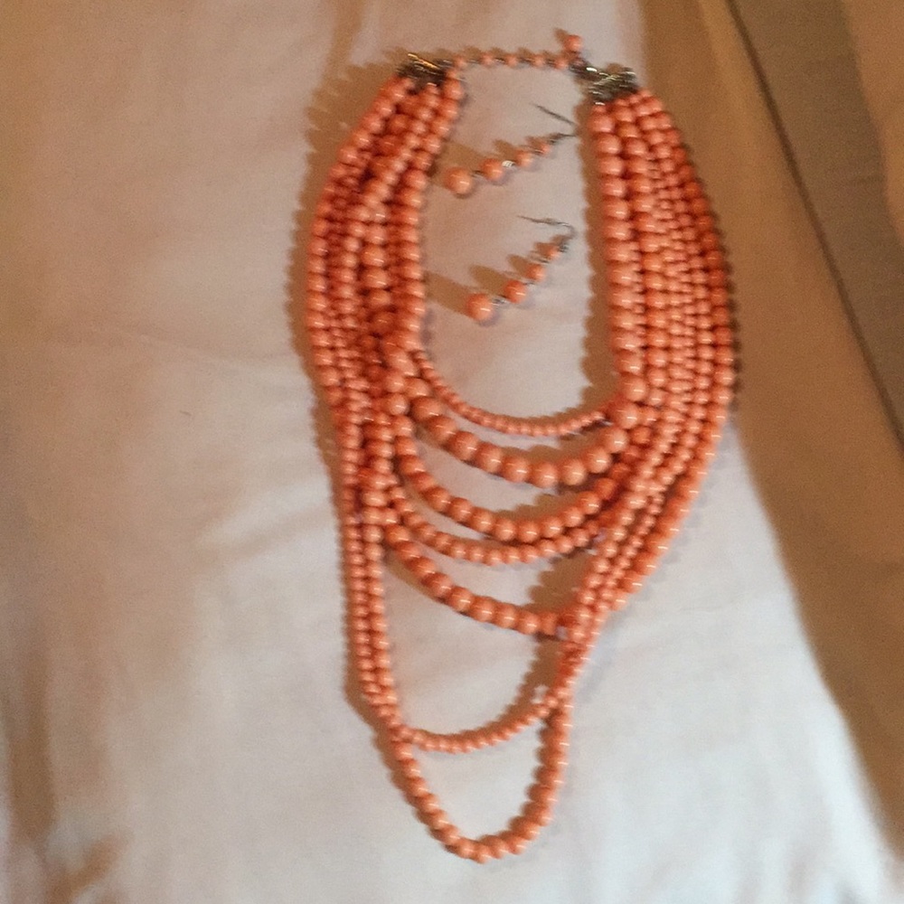 Beaded necklace